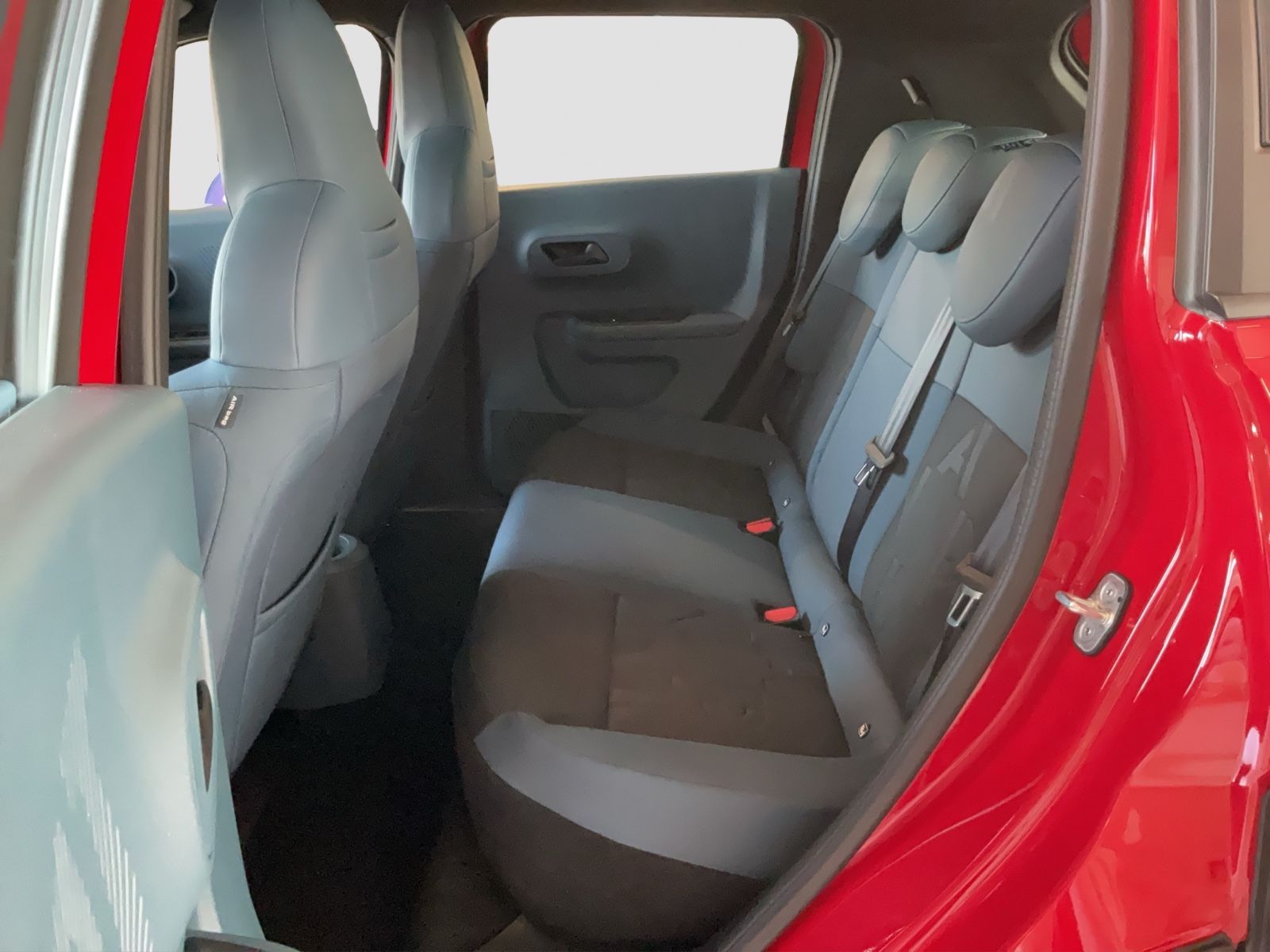 Fahrzeugabbildung Fiat Grande Panda Elektro Red