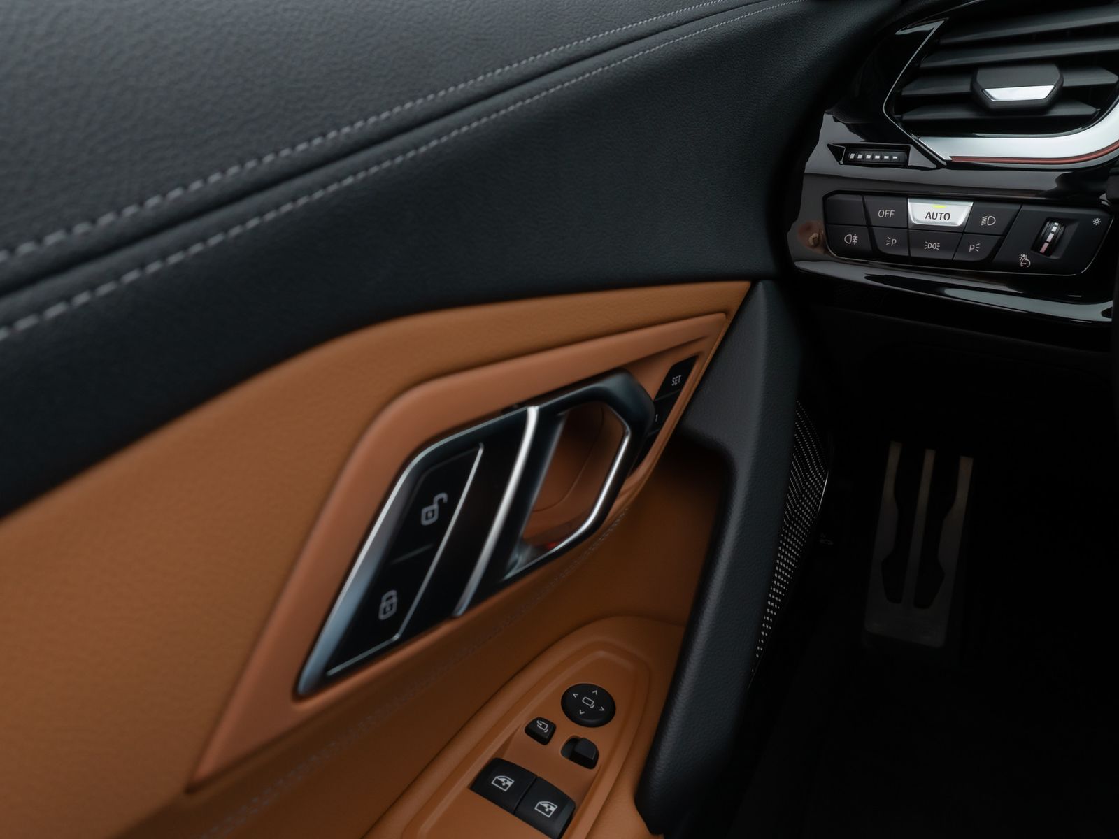 Fahrzeugabbildung BMW Z4 M40i Kamera HUD DAB H/K Lenkrhz Komfort Alarm