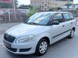 Skoda FABIA 1.2l SPECIAL COMBI +KLIMA+2.HAND+AHK+ - Skoda Fabia aus 2011: Kombi