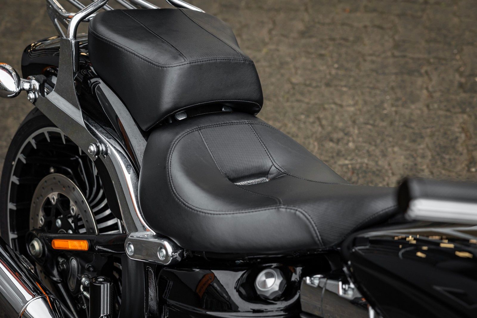Fahrzeugabbildung Harley-Davidson FXSB Breakout 103 - Jekill & Hyde
