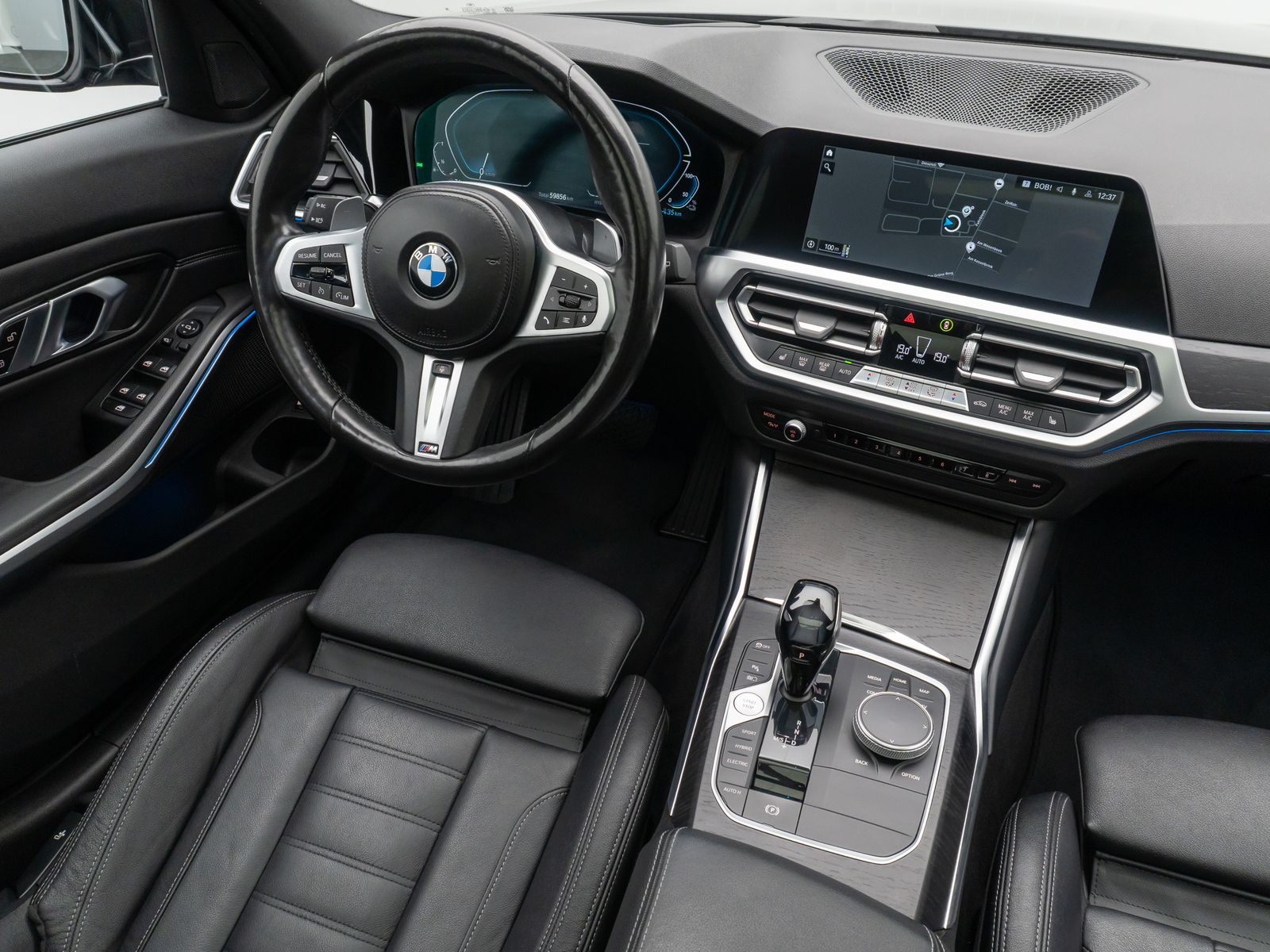 Fahrzeugabbildung BMW 320e xD Sport Line DAB Laser HUD HiFi Panorama