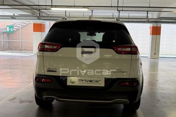 Jeep Cherokee - 6