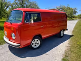 Volkswagen T2 - rote Volkswagen T2