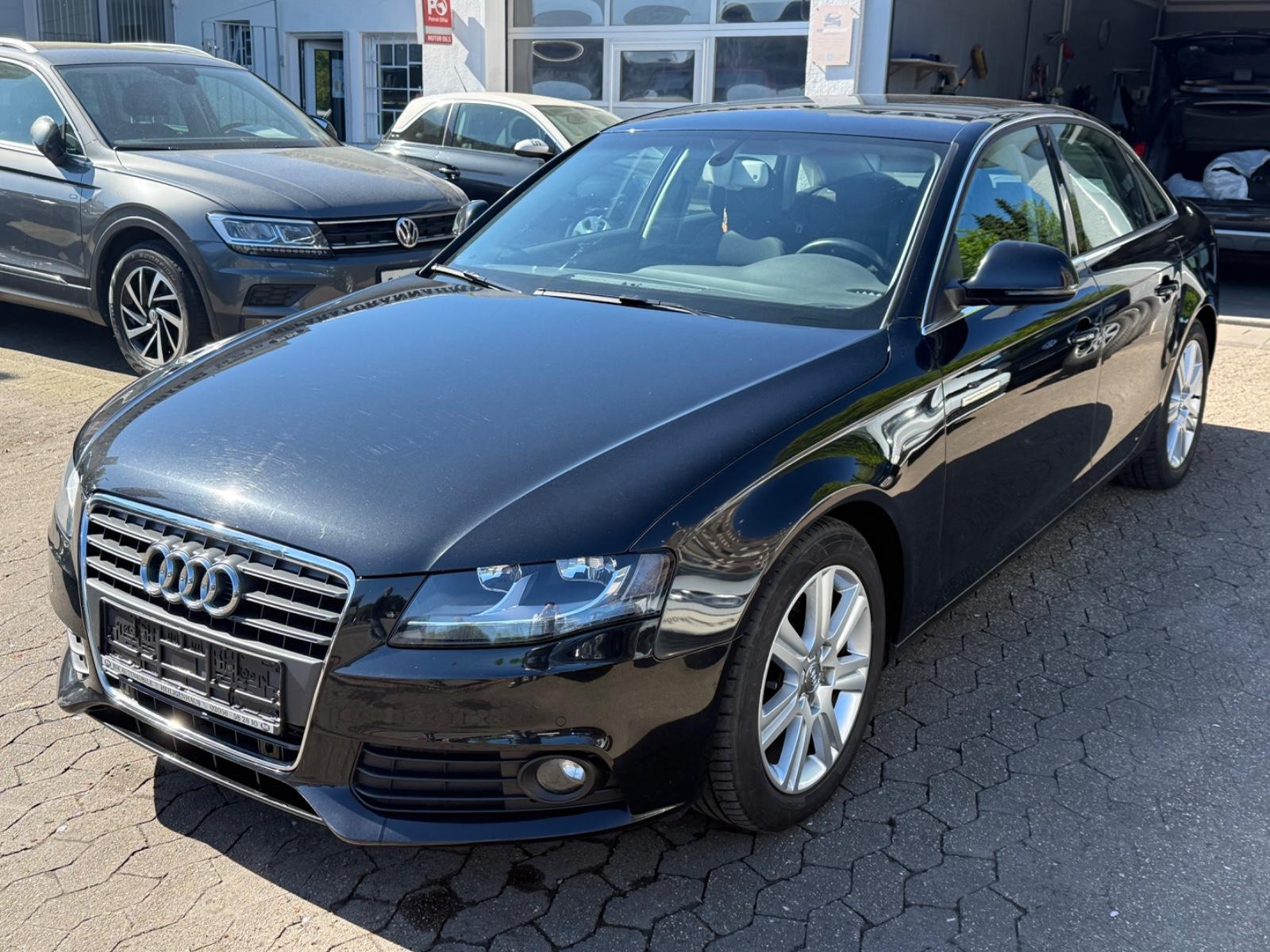 Audi A4 Lim. Ambiente*B&O*1.Hand*PDC