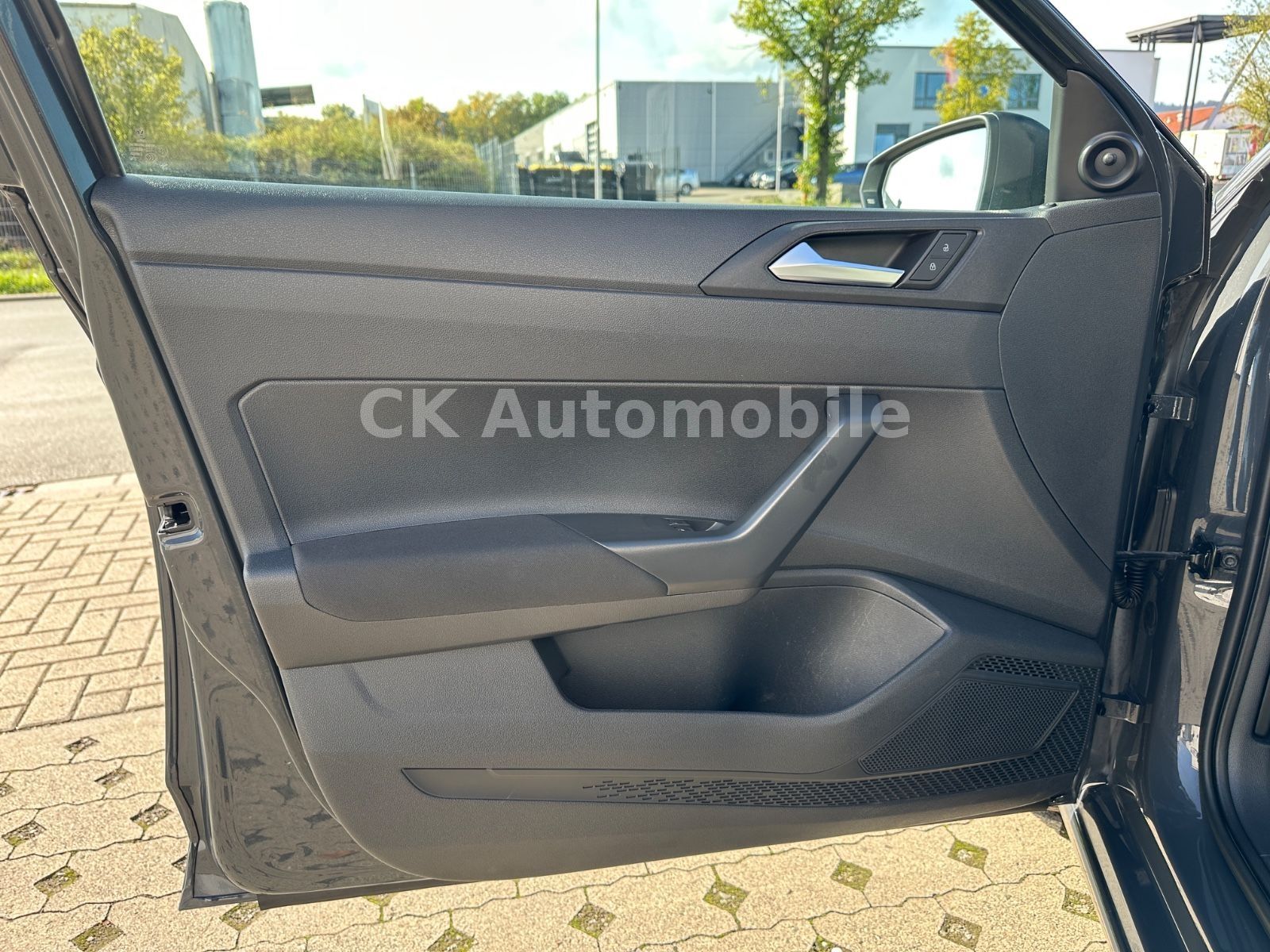 Fahrzeugabbildung Volkswagen Polo VI 1.6 TDi Trendline/Navi/Tempomat/SHZ