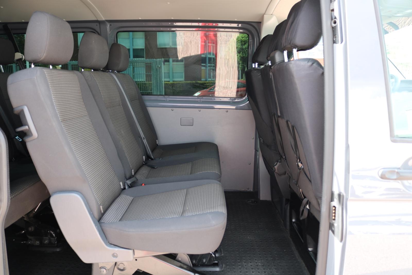 Volkswagen T6 Caravelle 2.0 TDI/9-SITZE/KAMERA/NAVI/AHK/PDC