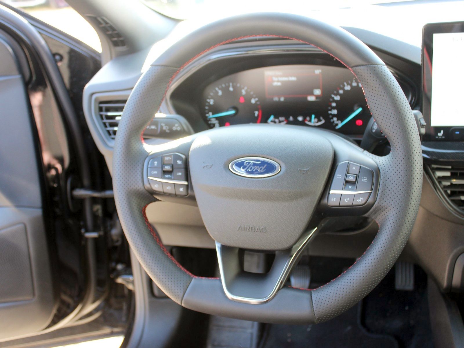 Fahrzeugabbildung Ford Focus ST-Line 1,0 EcoBoost