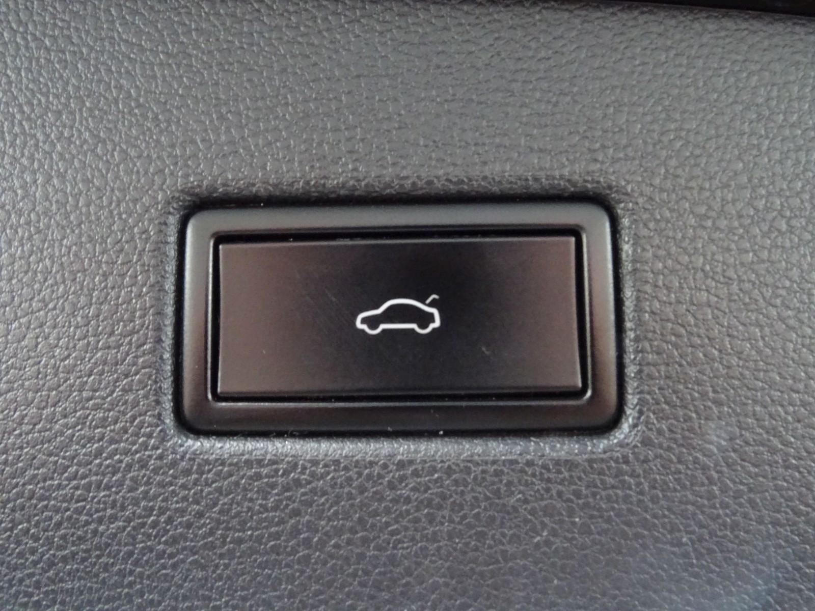 Volkswagen Tiguan Highline 4Motion LED NAVI PANO PDC ACC