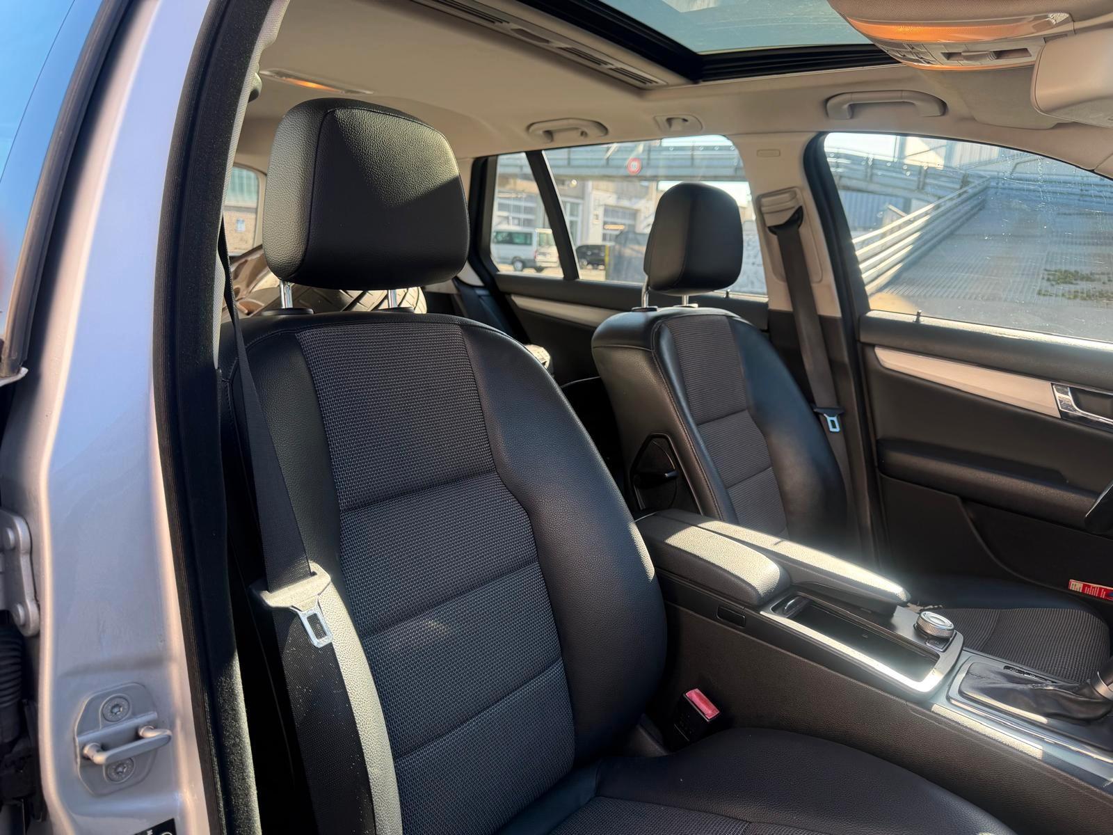 Mercedes-Benz C180 2009 — photo 15