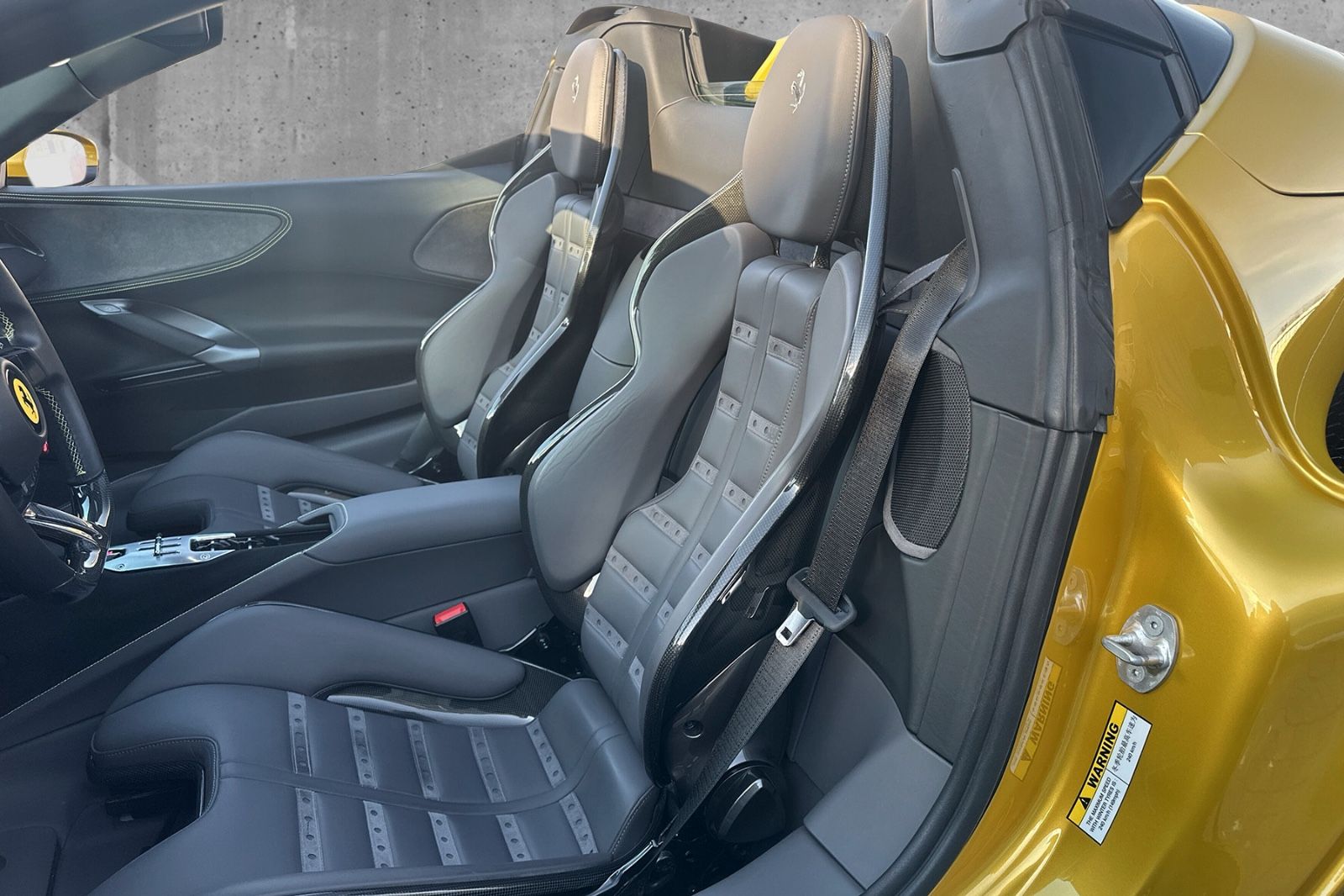 Fahrzeugabbildung Ferrari SF90 Spider*voll Carbon*Lift*Racing-Sitze*JBL*