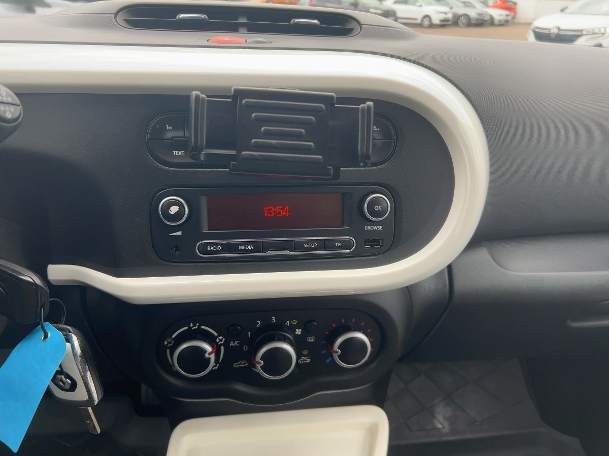 Fahrzeugabbildung Renault Twingo Intens ENERGY TCe 90 EDC 8-fach SHZ