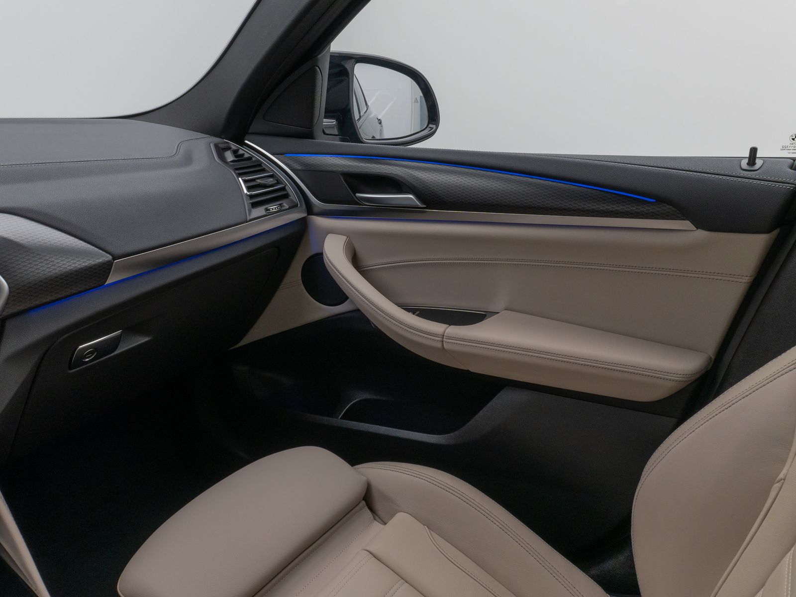 Fahrzeugabbildung BMW X4 M40i Kamera Laser HUD DAB HiFi Komfort 20Zoll