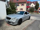 Mercedes-Benz Mercedes Clk , 320d , Avantgarde Ausstattung - Mercedes-Benz 320: Sportwagen