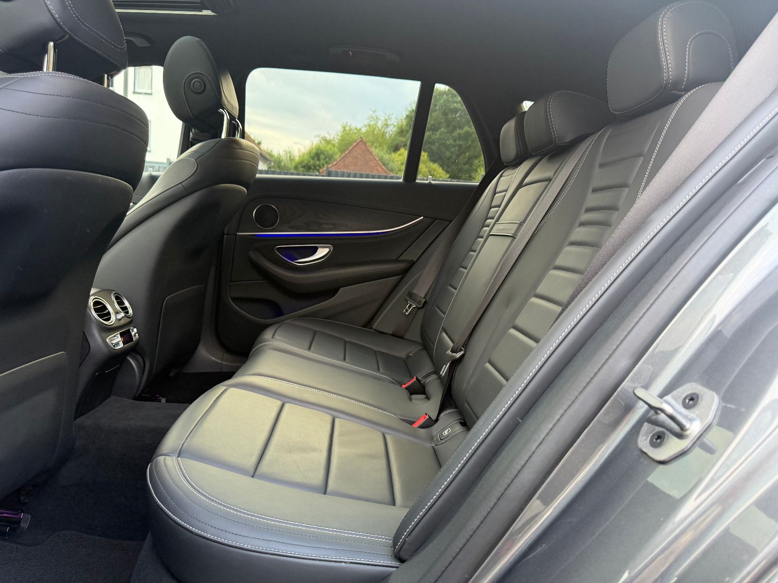 MERCEDES-BENZ E 450 4Matic AMG.Line AHK/KAMERA/LED – Foto 13