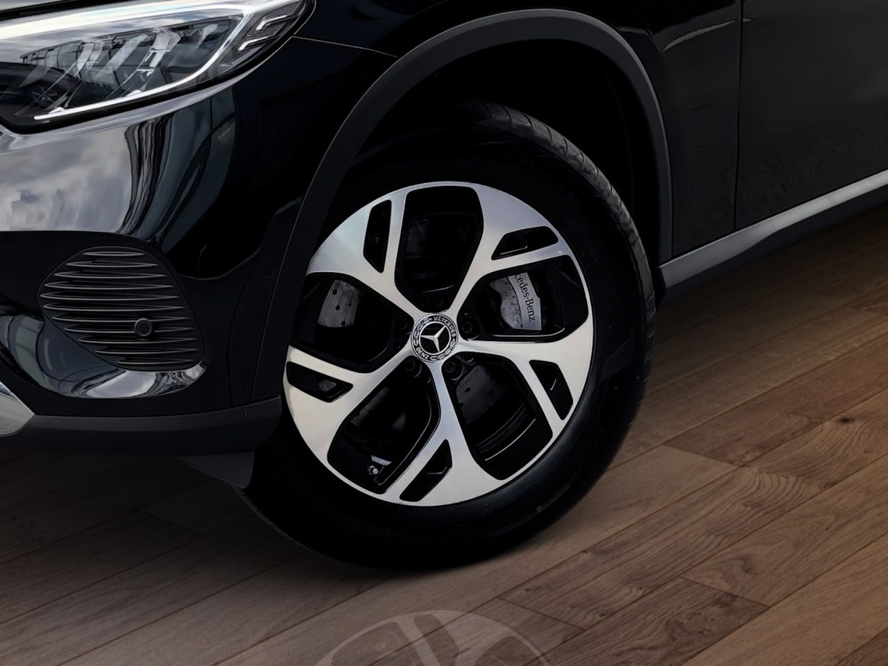 Fahrzeugabbildung Mercedes-Benz GLC 300 de 4M EDITION+AHK+HEADUP+360+MEMOR+DISTR