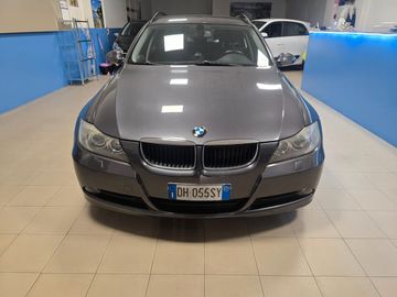 BMW 320 - 2