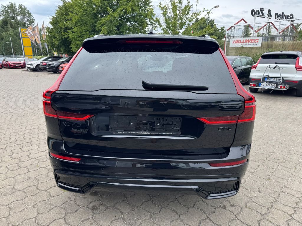 Fahrzeugabbildung Volvo XC60 B5 B AWD Plus Black Edition+Pano+LichtPak