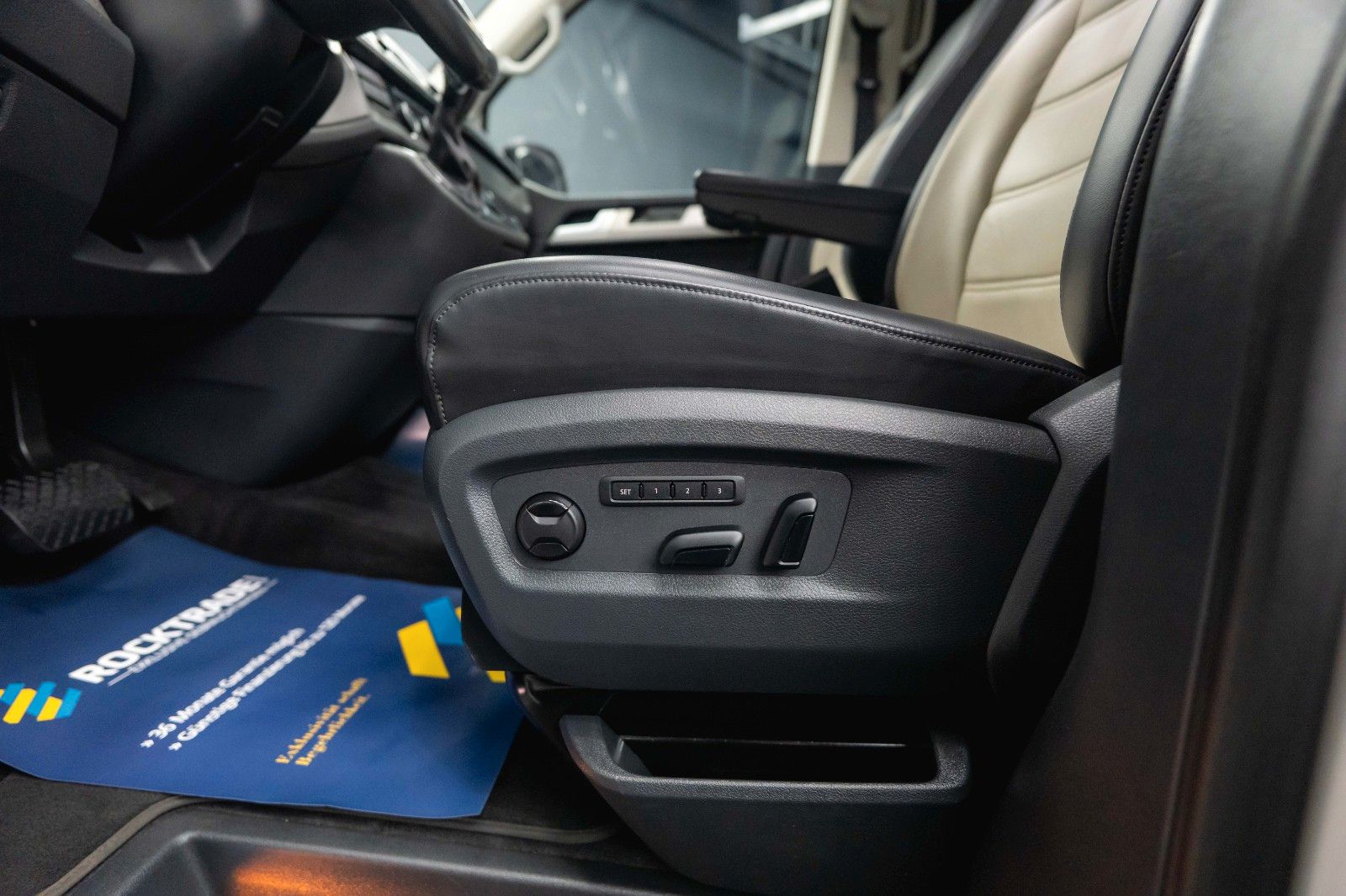 Fahrzeugabbildung Volkswagen T6 Multivan 2.0TDI DSG Edition 30 4Motion ACC