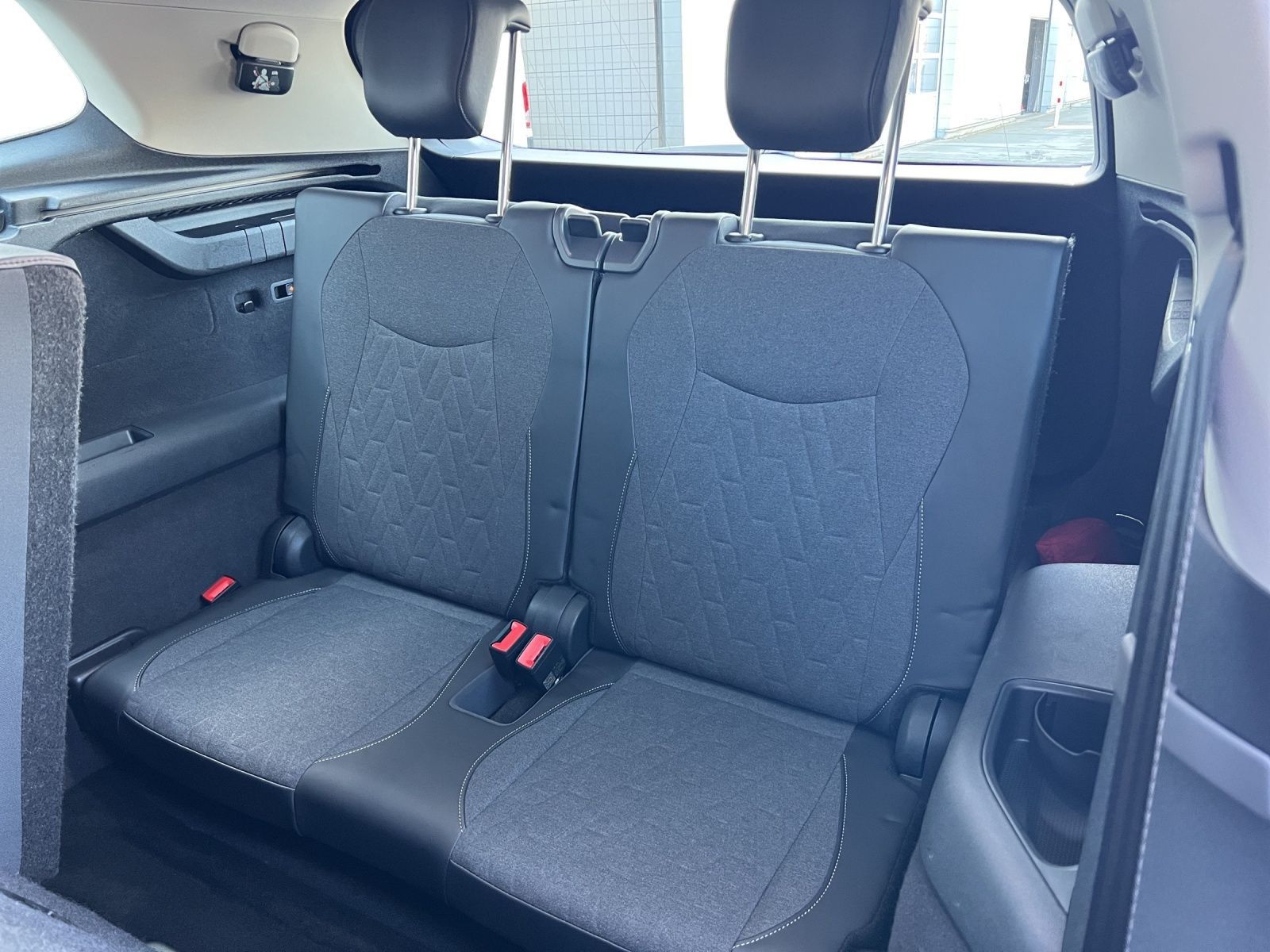 Tayron Life 1.5 TSI DSG Navi*AHK*7-Sitzer