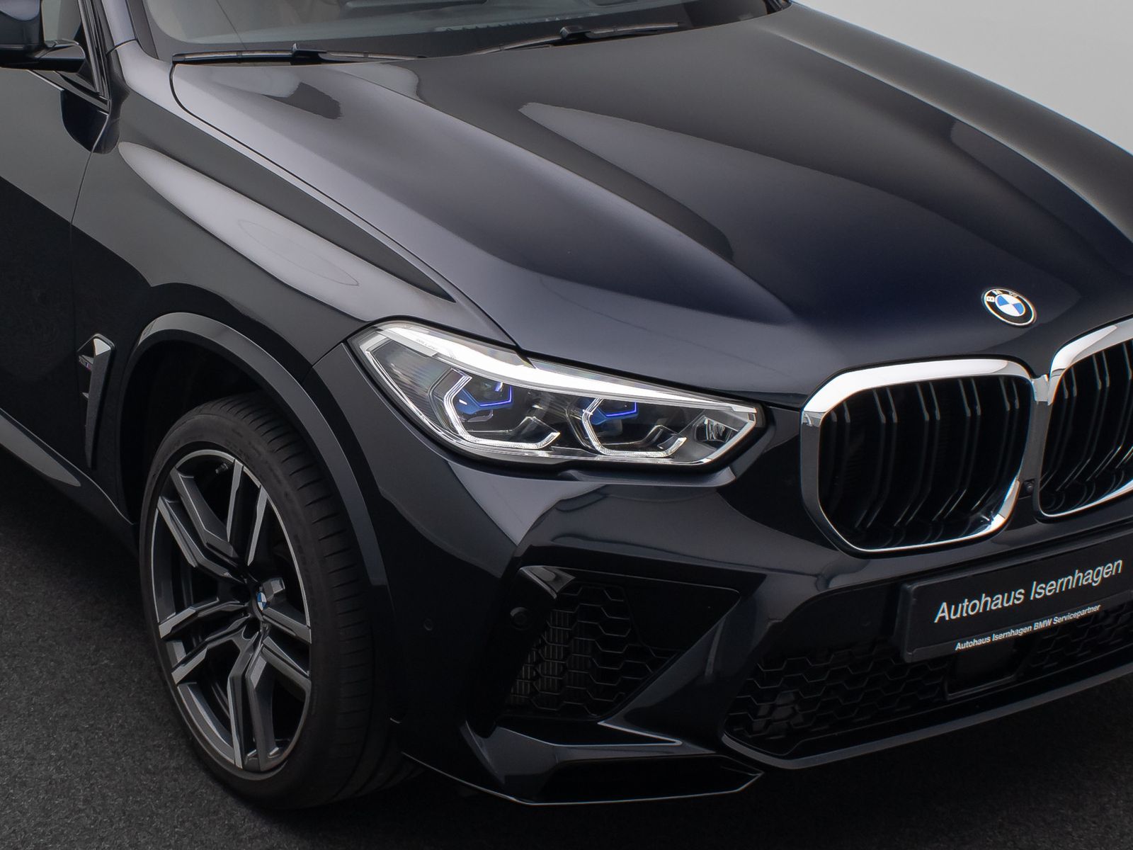 Fahrzeugabbildung BMW X5 M 360°B&W Panorama HUD Massage DAB FondEntert