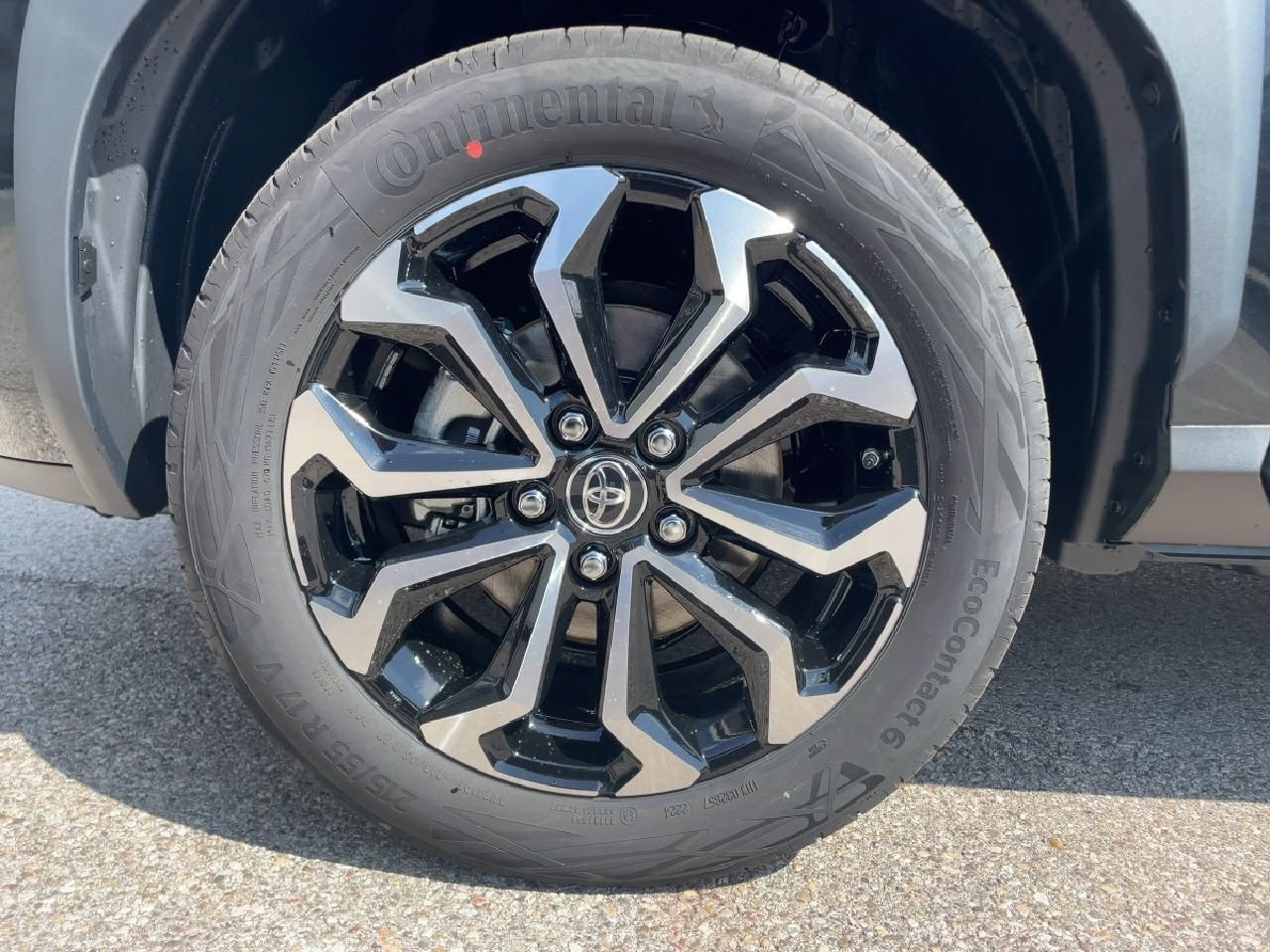 Fahrzeugabbildung Toyota Yaris Cross Hybrid 130PS Team D + Safety + Winte