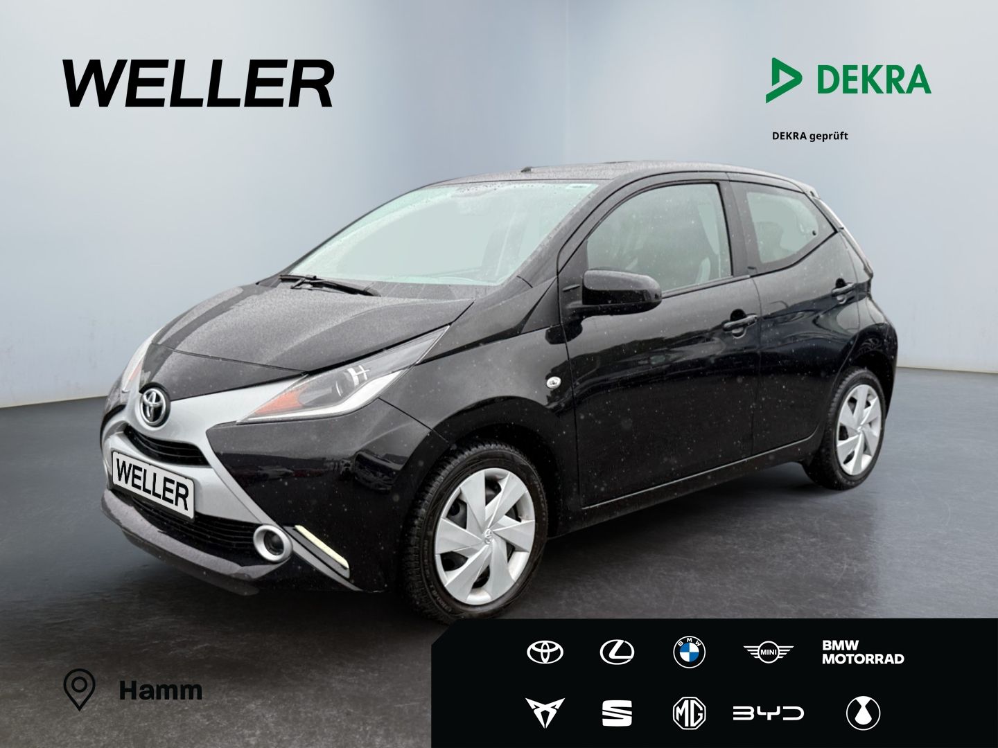 Toyota Aygo (X) 2016, 1.0 benzīns, Automāts, Hečbeks, Melns — Latvijā