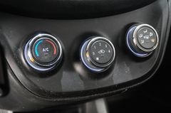 Fahrzeugabbildung Opel Karl 1.0 EDITION KLIMA/USB/TEMP./RADIO/USB/BT