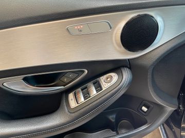 Mercedes-Benz C180 CGI Limousine Avantgarde*NAVI*LED*TEILLEDER