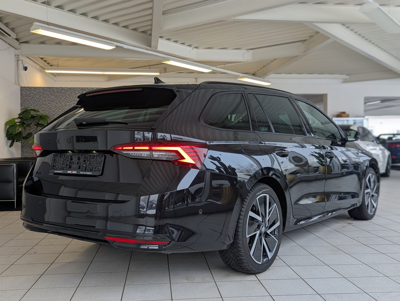 SKODA Octavia 1.5 TSI Sportline Pano Martix AHK 5J-Gar - Image 7