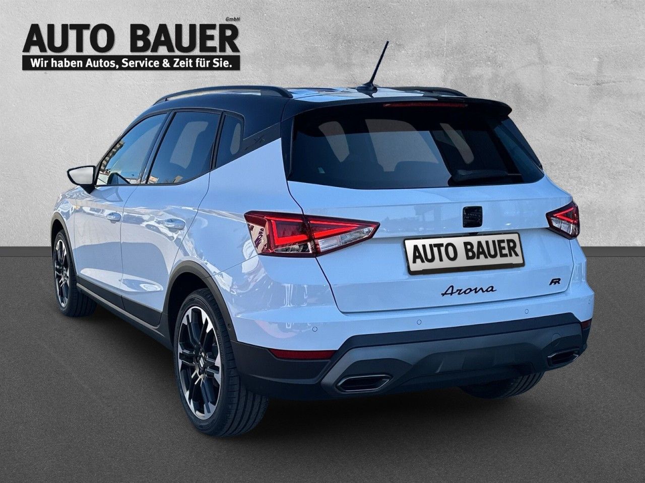 Fahrzeugabbildung SEAT Arona FR Black Edition 1.5 TSI 150 PS DSG - mit KI generiert/bearbeitet
