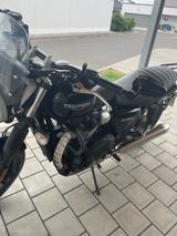 Triumph Street Twin - TRIUMPH STREET TWIN