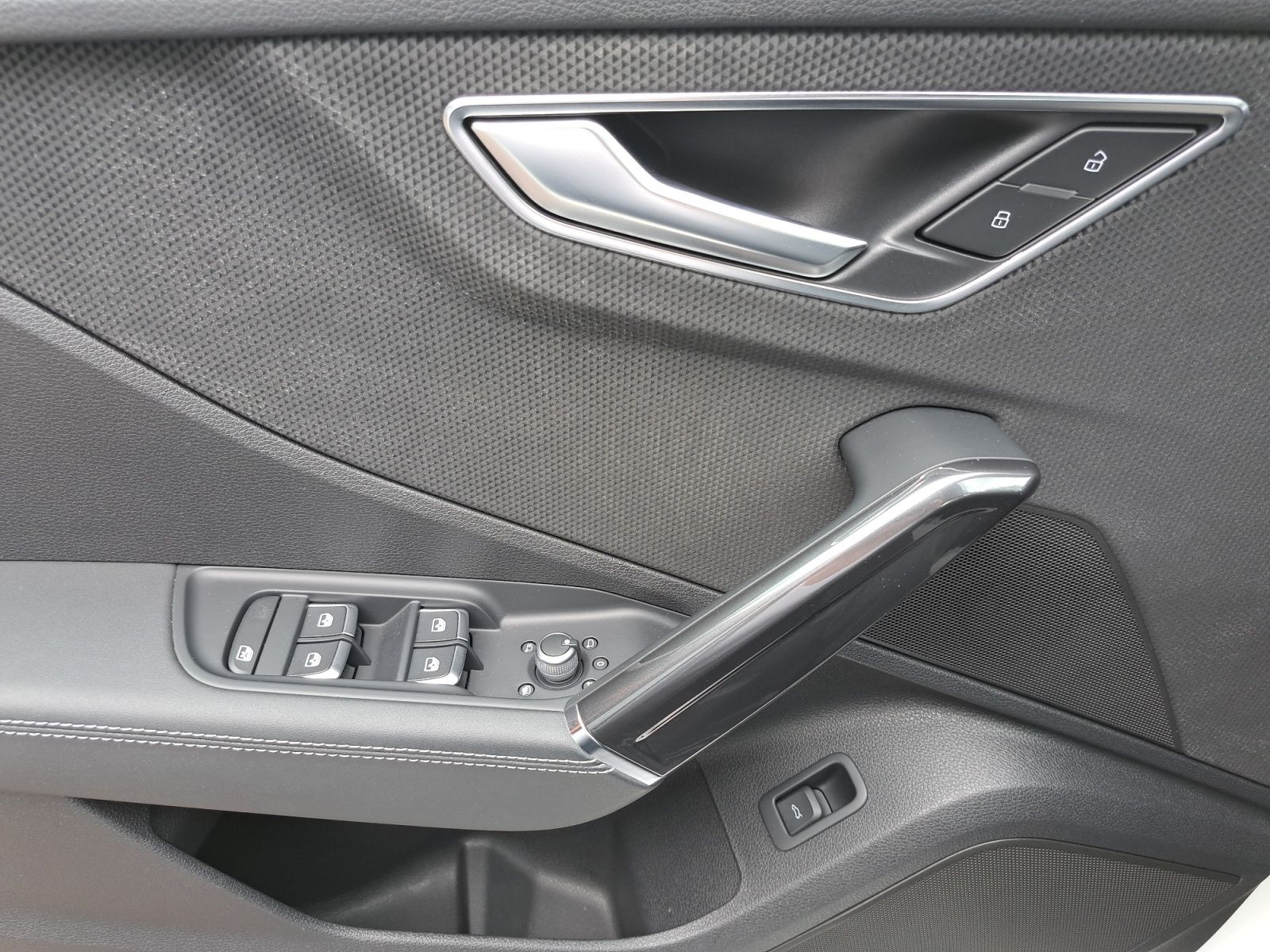 Audi SQ2 - Bild 16