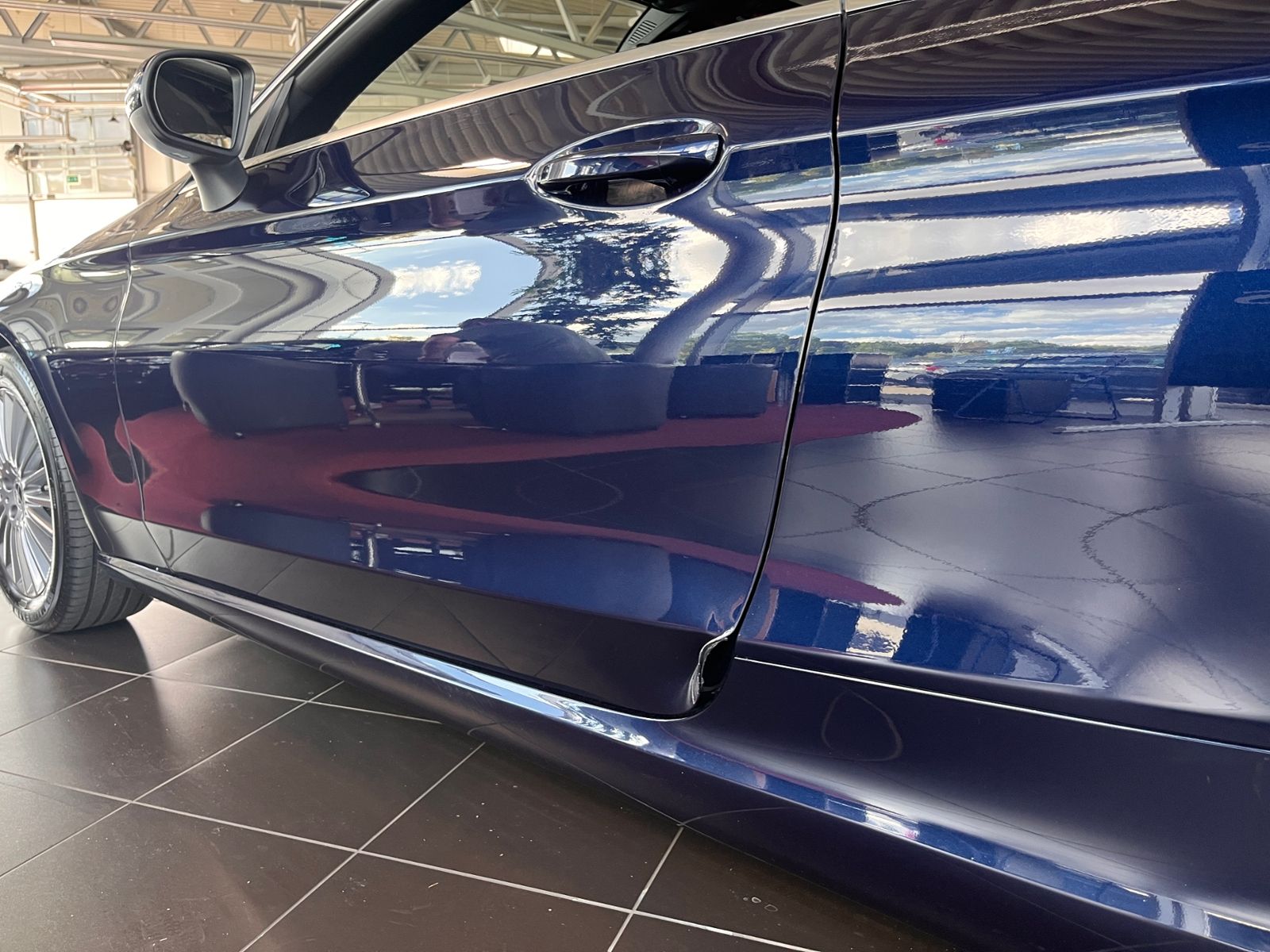 Fahrzeugabbildung Mercedes-Benz C 300 Cabrio  9G-TRONIC LED NAV SHZ PDC 17"