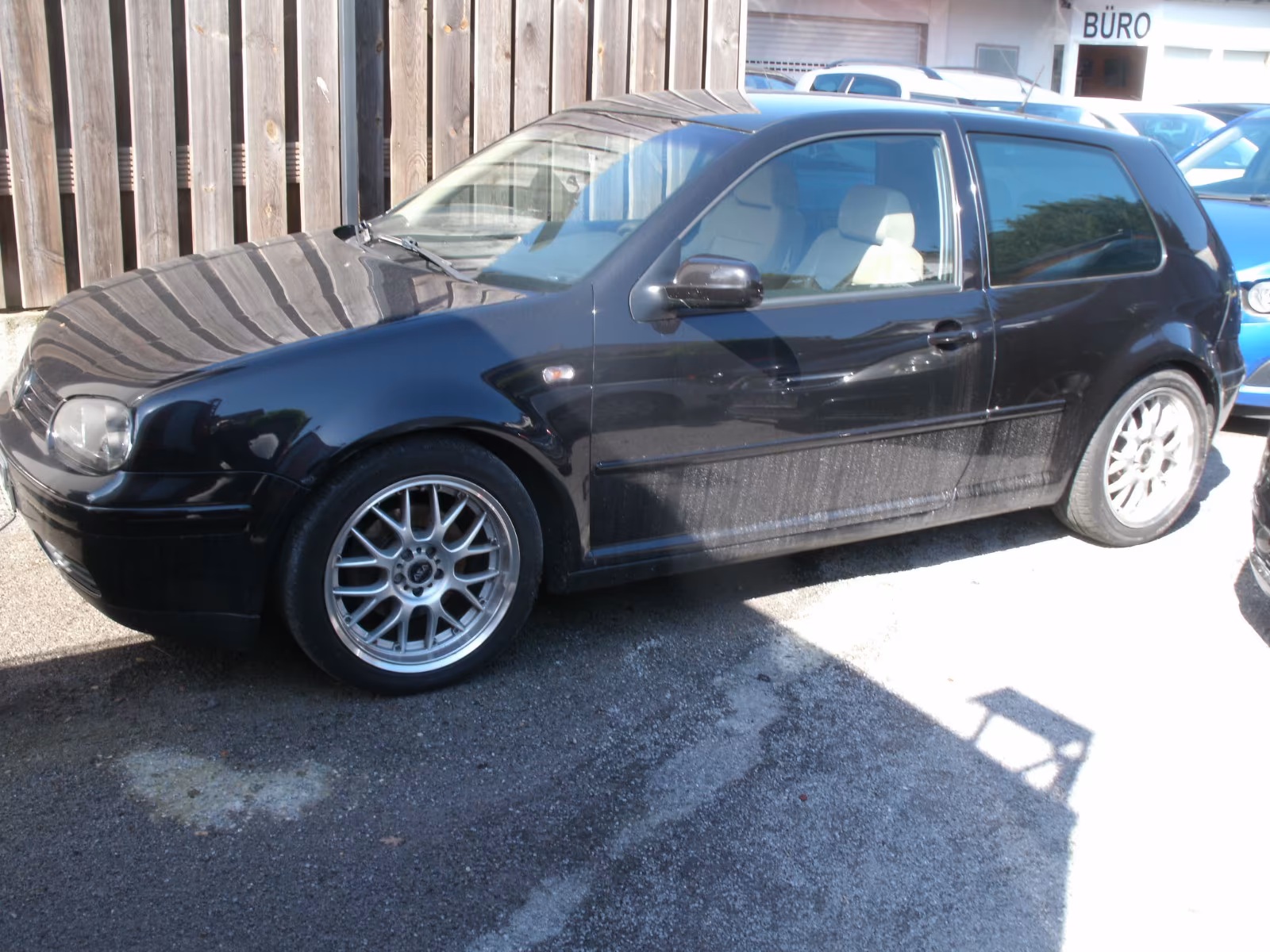 Volkswagen Golf IVHighline 1,8 20V Servo Klima Leder Tiefer