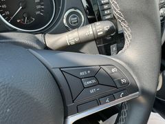 NISSAN Qashqai 1.3DIG-T Akari Autom. DCT Pano Voll-Lede