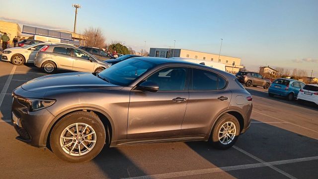 Alfa Romeo Stelvio 2.2 Turbodiesel 160 CV AT8 RW