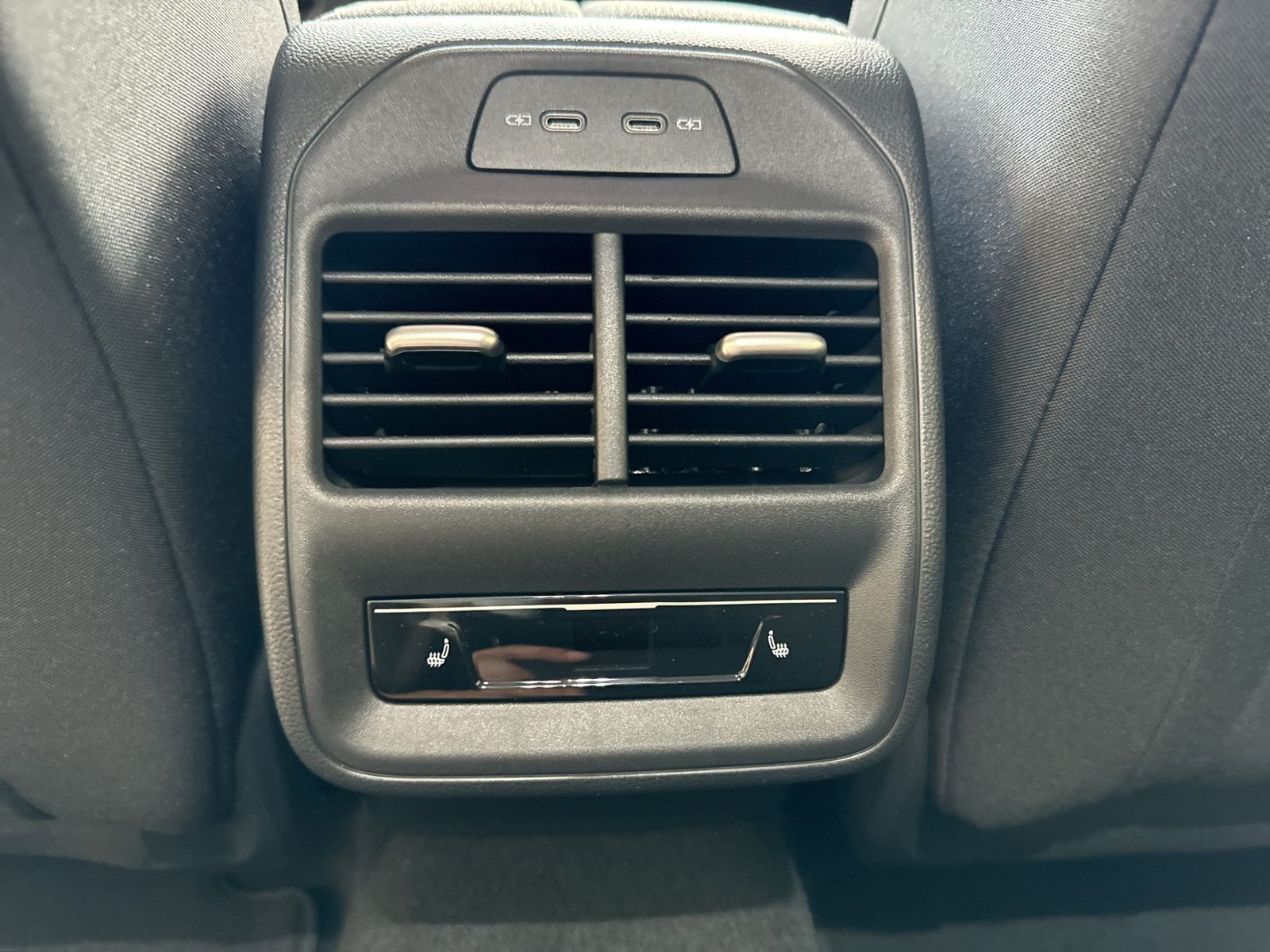 Superb Combi 2.0 TDI Selection, AHK, Matrix LED,