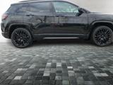 Jeep Compass e-Hybrid MY23 Night Eagle 1.5l T4 48V e- - Jeep Compass: Limousine