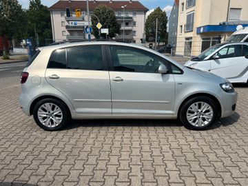 Volkswagen Golf - 6