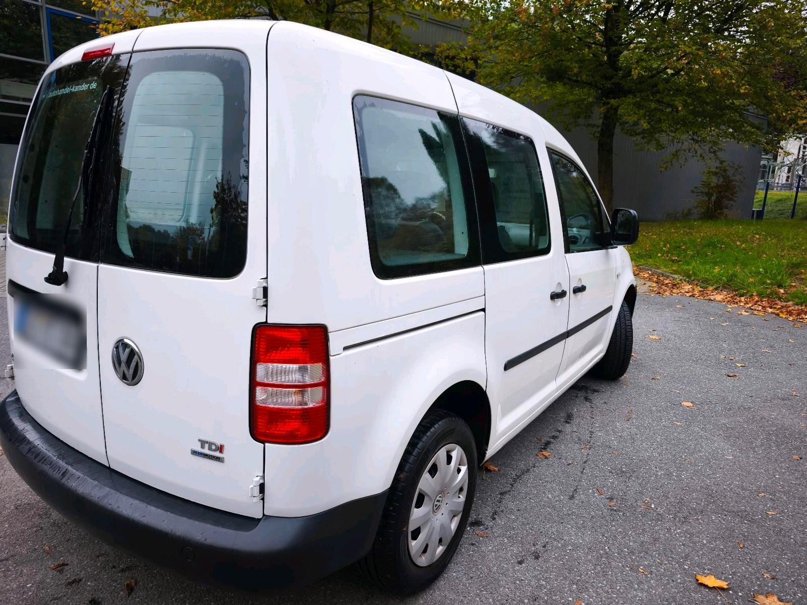 Volkswagen Caddy 2013 — photo 15