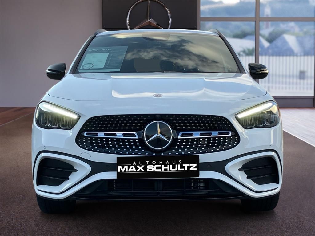 Fahrzeugabbildung Mercedes-Benz GLA 200 AMG*NIGHT*AHZV*K-GO*DISTR*DAB*RFK*LED*