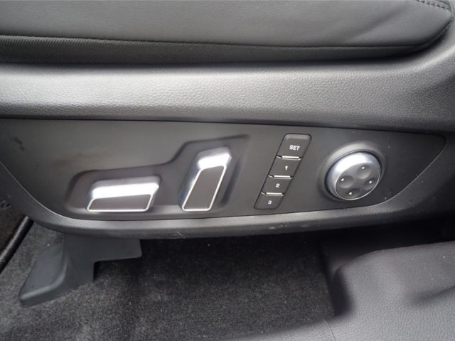 Fahrzeugabbildung DFSK Fengon 7 2.0 GDI 4x4 2,5t AHlast Navi PanoD 7Sit