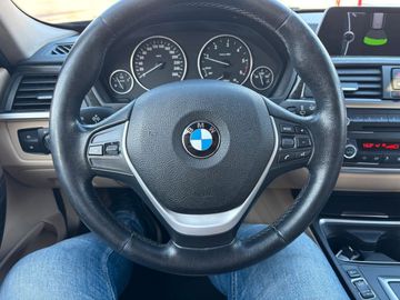 BMW 320 - 11