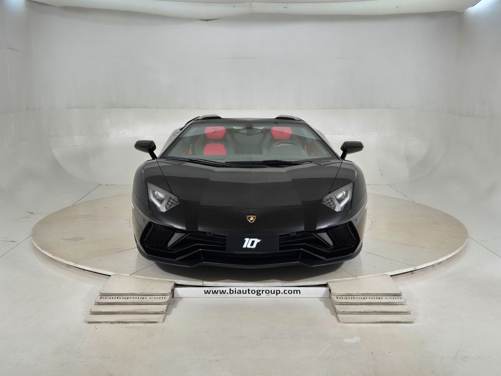 Lamborghini Aventador S Roadster imagem 2