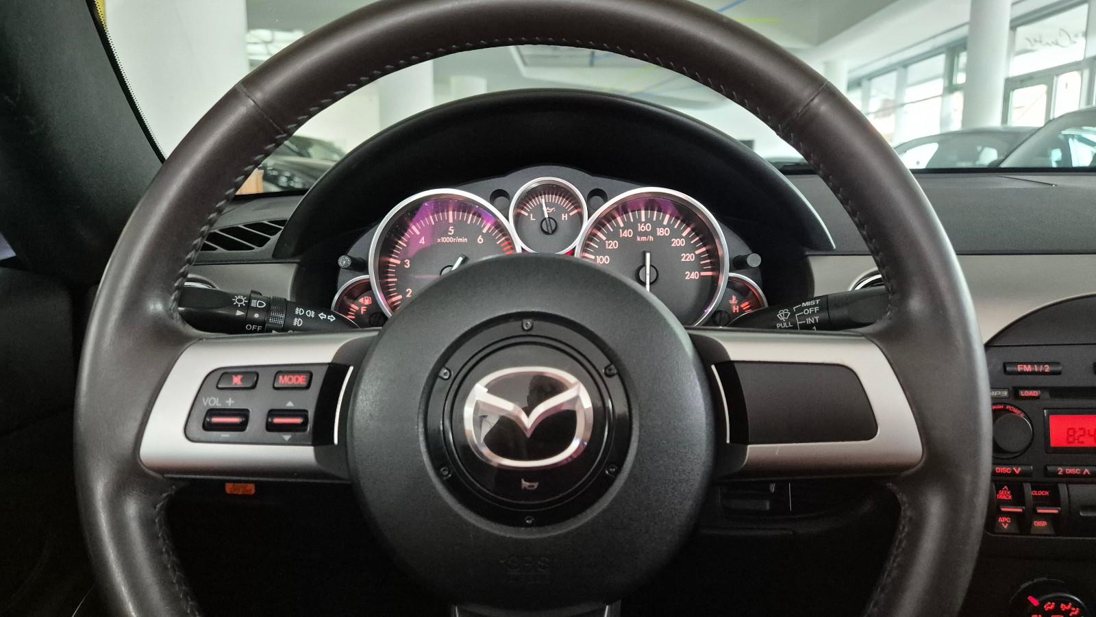 Mazda MX-5 1.8 Niseko | 126 ch | BVM | Cuir | Sièges chauffants | 2 jeux de jantes alu | Pneus été et hiver