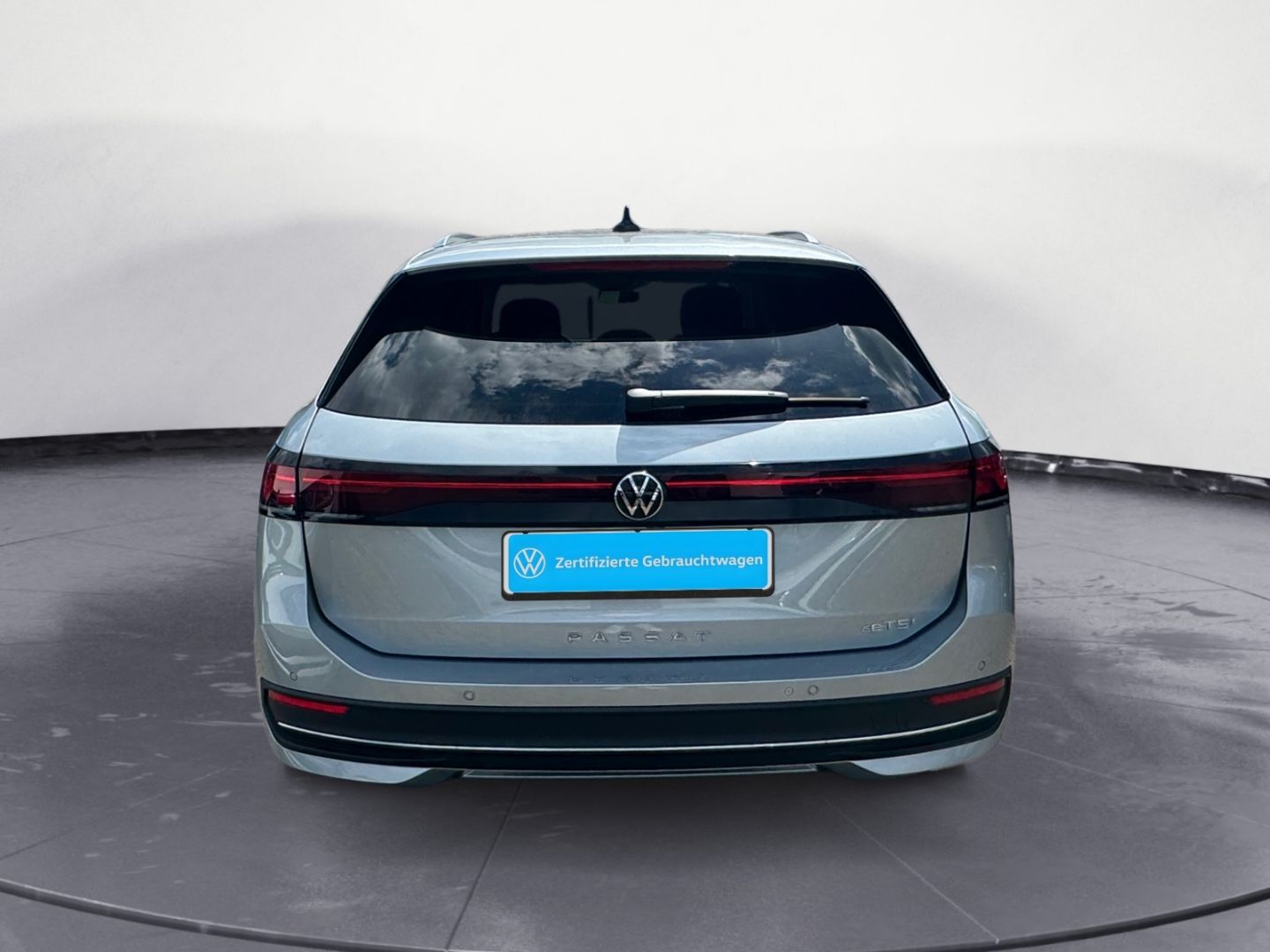 Volkswagen Passat Variant 1.5 TSI DSG Business LED NAVI KAM foto 5
