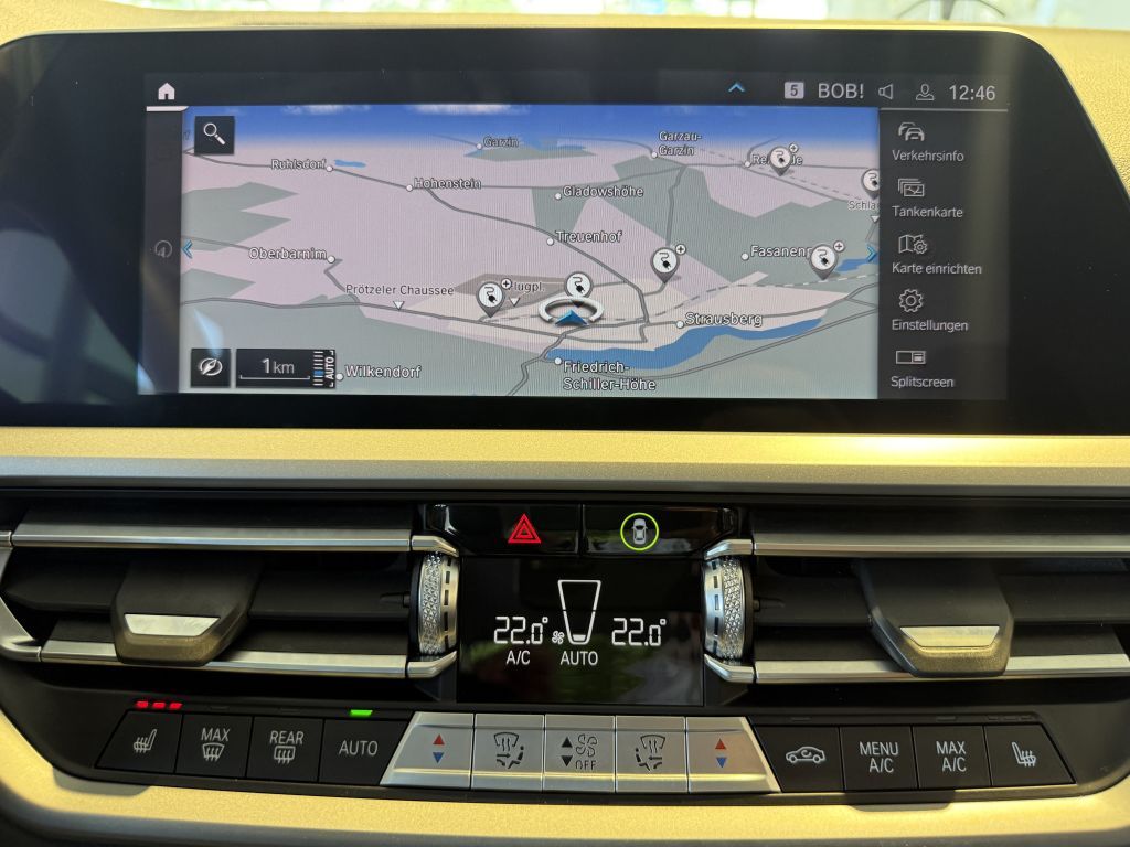 BMW 330e  Advantage KAM+KOMF+ACC+LASER+HUD+SPUR+DAB foto 16