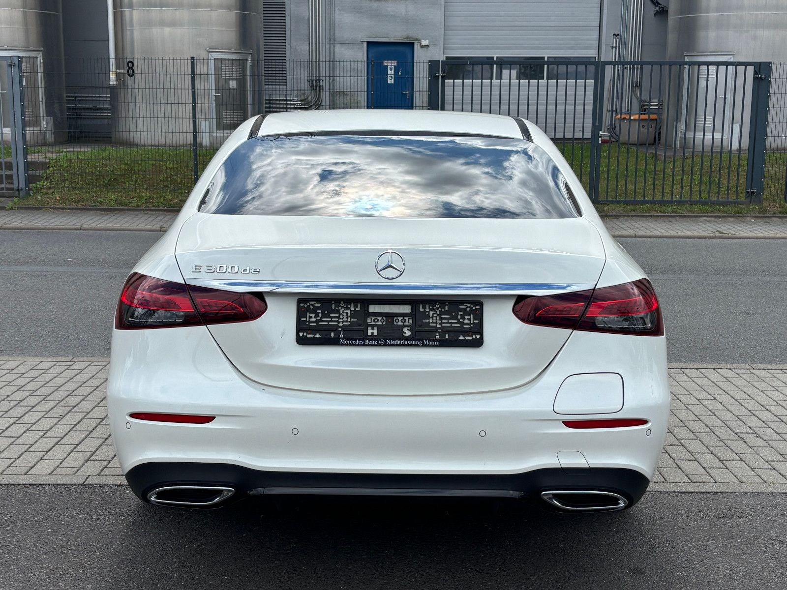 Mercedes-Benz E 300de Limousine 2x AMG Night Paket Designo 19 foto 5
