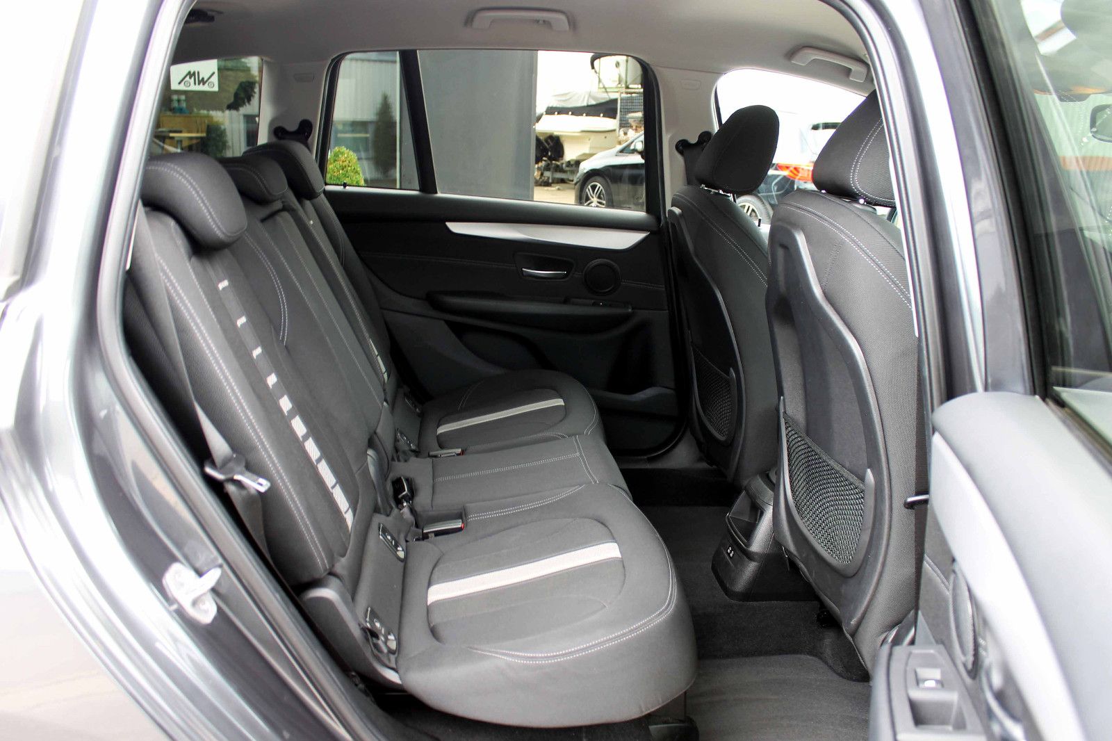 Fahrzeugabbildung BMW 216d Gran Tourer Steptr. HUD NAV ACC KAM PDC BT