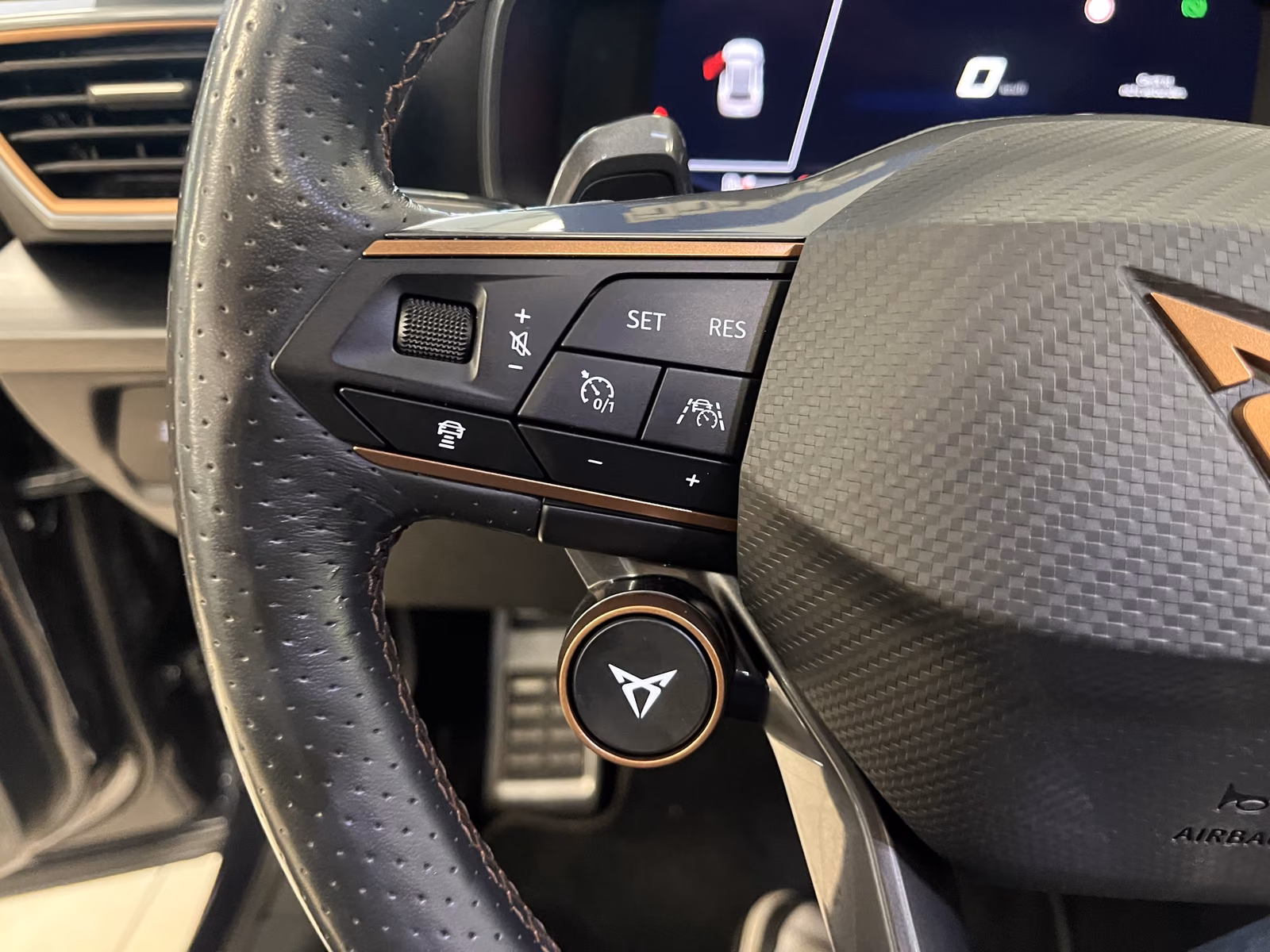 Cupra Formentor VZ 4Drive*Pano*Beats*ACC*R-Cam*SHZ*, миниатюра 15